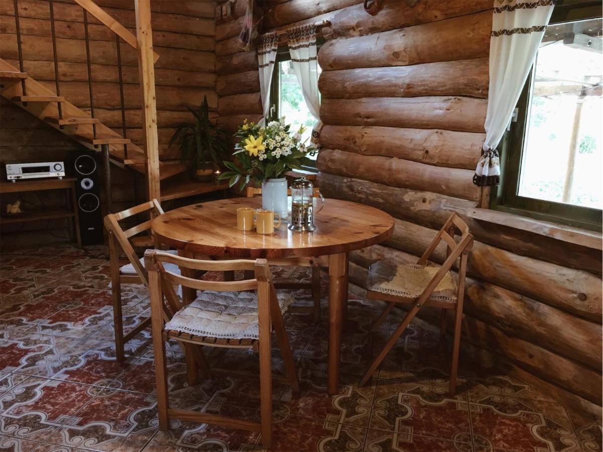 Namelis Atokvepis Villa Ciuineliai Buitenkant foto